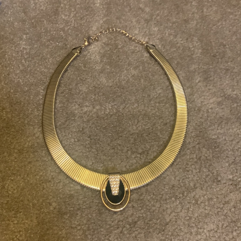 Exquisite Necklace - Picture 4 of 5